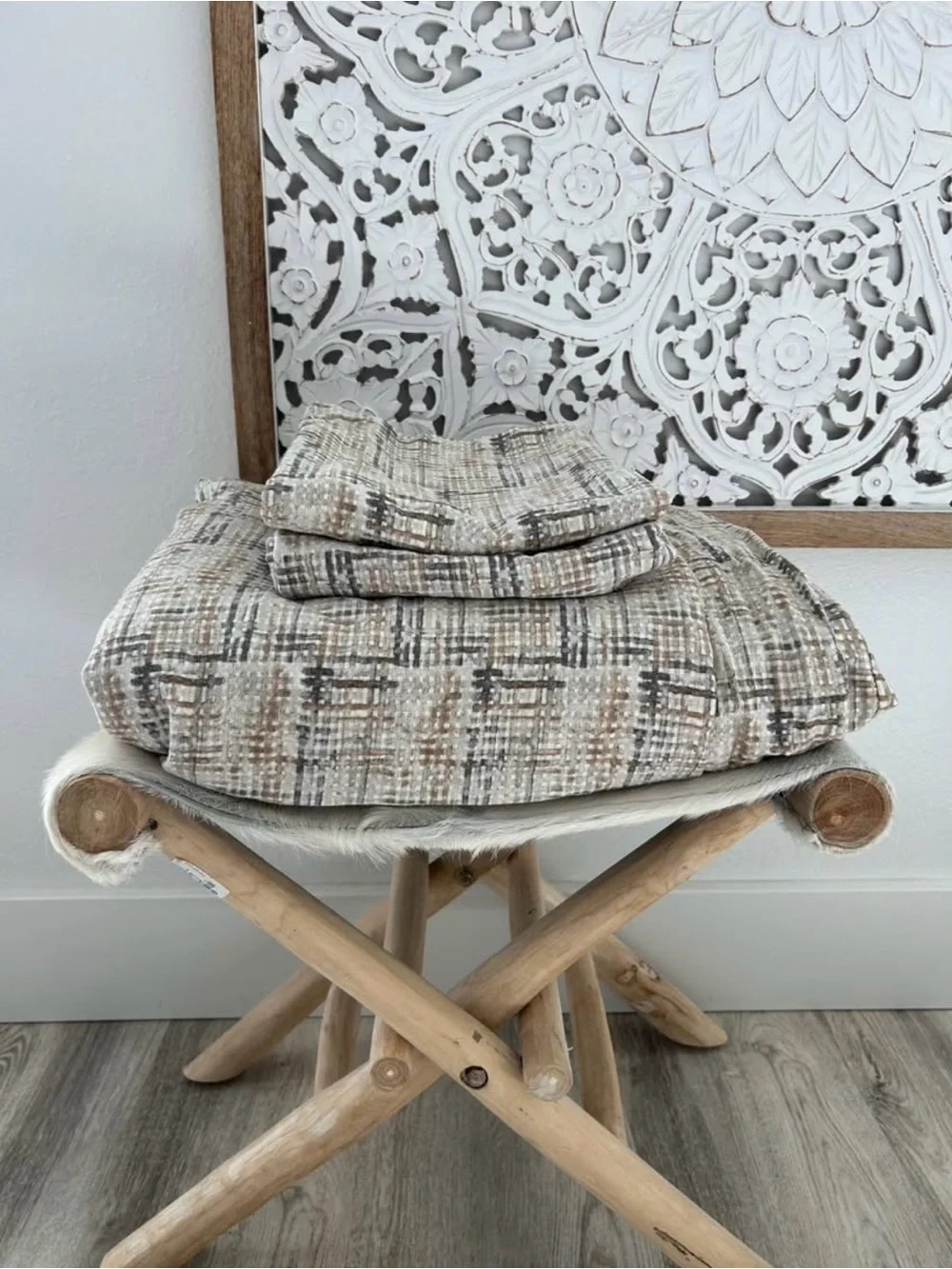 Heavyweight Linen Blend Duvet Cover and Sham Set Grid Print - Casaluna king set